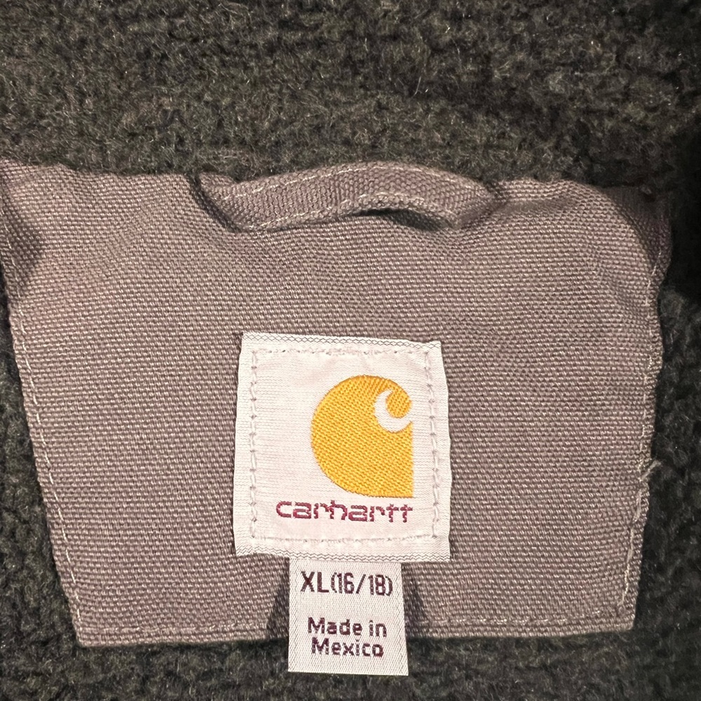 NWOT Sherpa lined Carhartt vest
